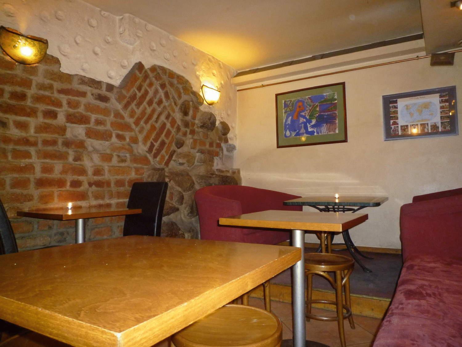 Nocleg ze śniadaniem Academus Pub & 3*