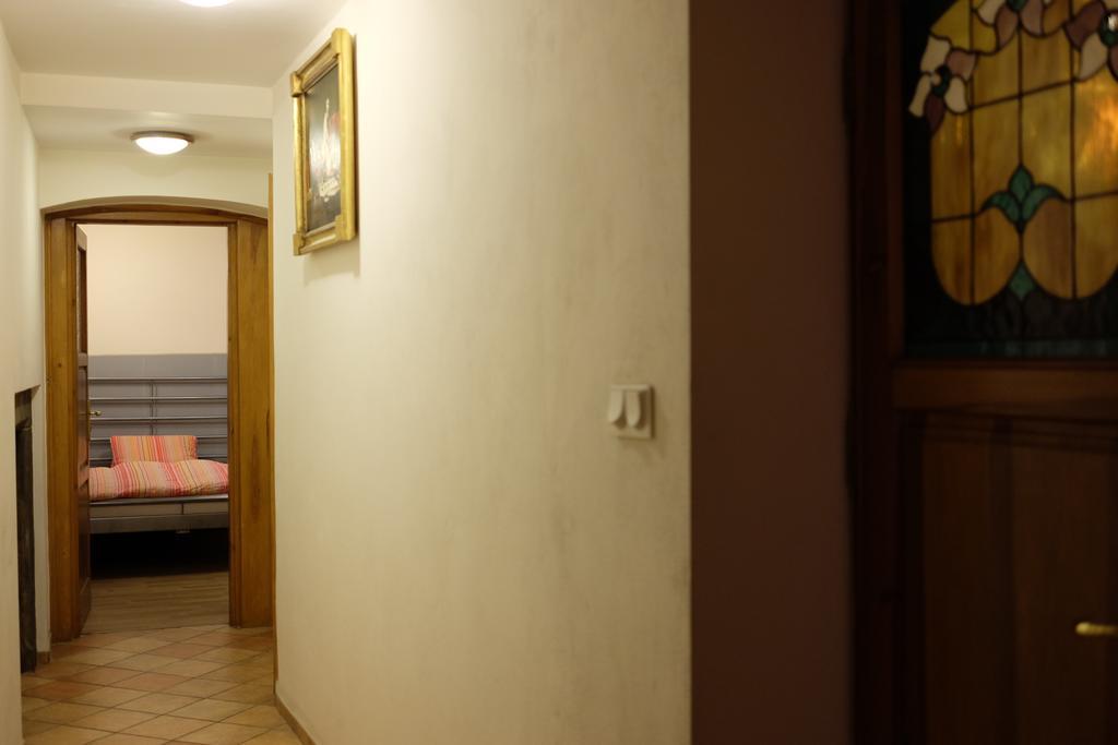 Academus Pub & Nocleg ze śniadaniem 3*