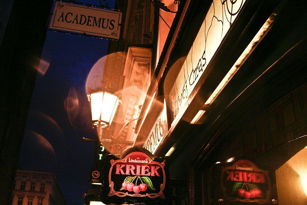 Nocleg ze śniadaniem Academus Pub & Wrocław