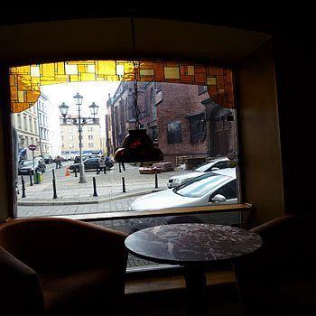 Academus Pub & 3*